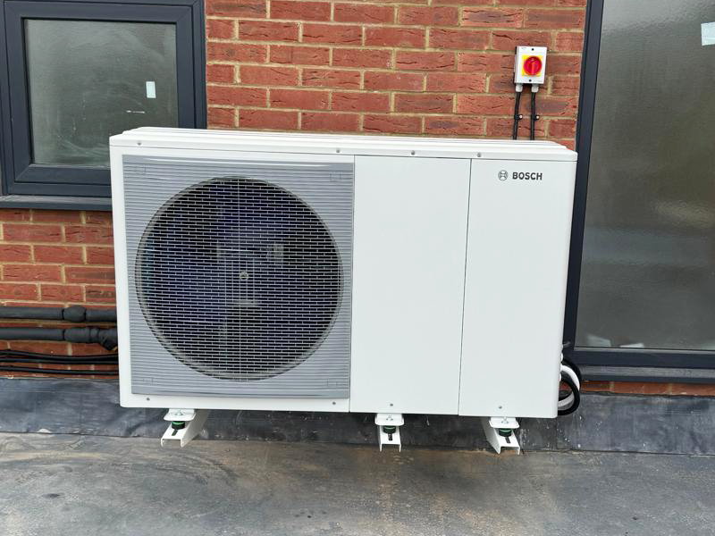 Air Source Heat Pumo